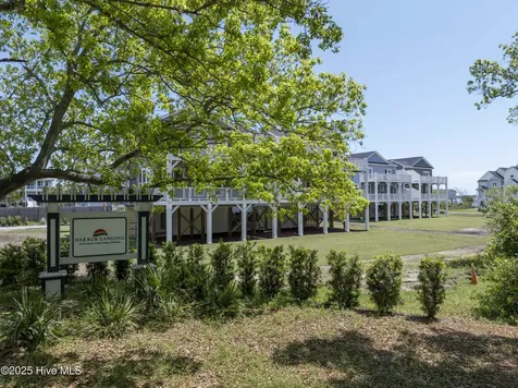 64 Pier View Court Hampstead NC 28443