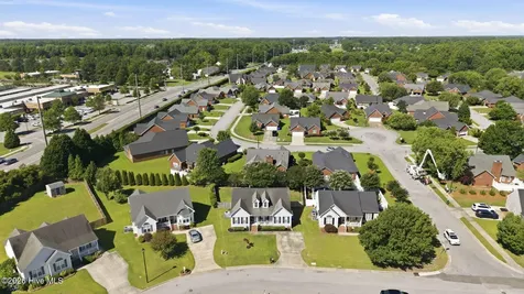 1204 Quarterpath Drive Winterville NC 28590