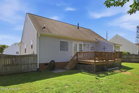 1204 Quarterpath Drive Winterville NC 28590