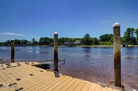 3807 Ridge Crest Drive Southport NC 28461