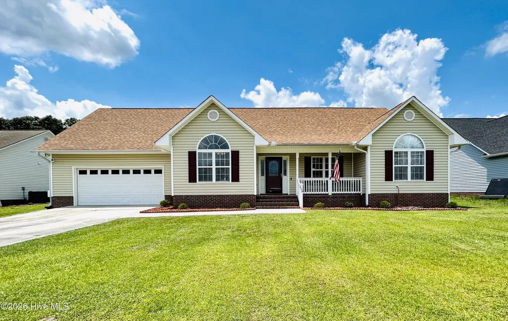 204 Star Gazer Court Richlands NC 28574