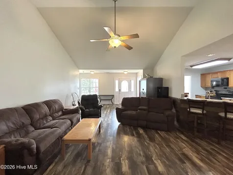 204 Star Gazer Court Richlands NC 28574