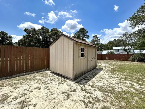 204 Star Gazer Court Richlands NC 28574