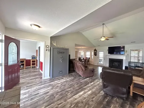 204 Star Gazer Court Richlands NC 28574