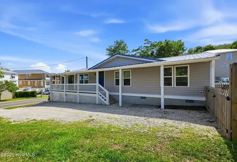 1510 Kings Landing Road Hampstead NC 28443