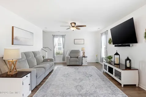 352 St Kitts Way Winnabow NC 28479
