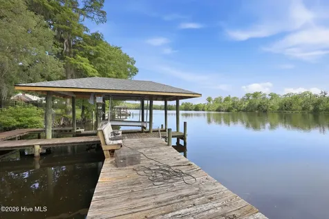 268 Shoreline Drive New Bern NC 28562