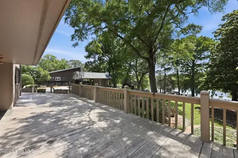 268 Shoreline Drive New Bern NC 28562