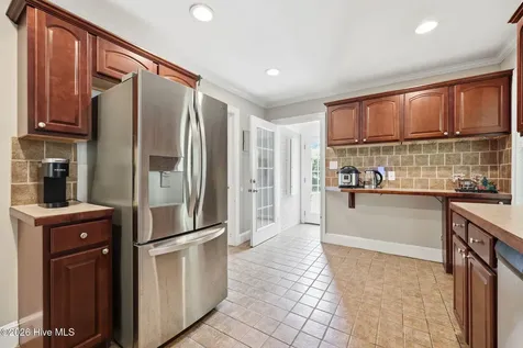 2702 Jackson Drive Greenville NC 27858
