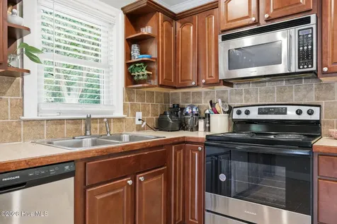 2702 Jackson Drive Greenville NC 27858