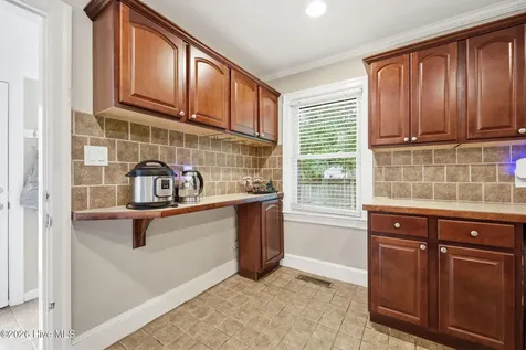2702 Jackson Drive Greenville NC 27858
