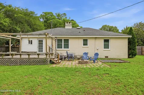 2702 Jackson Drive Greenville NC 27858