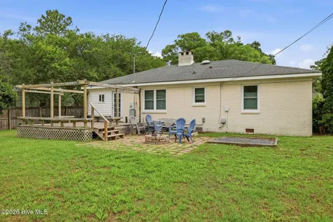 2702 Jackson Drive Greenville NC 27858