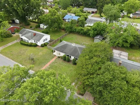 2702 Jackson Drive Greenville NC 27858