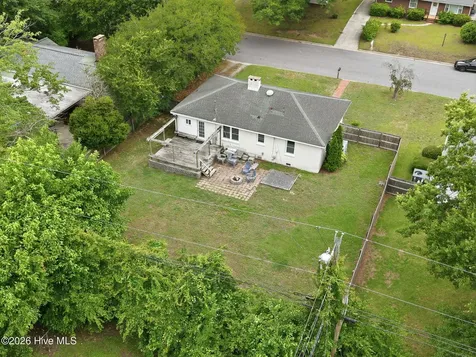 2702 Jackson Drive Greenville NC 27858