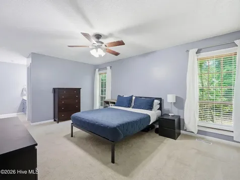 897 Pine Valley Road Jacksonville NC 28546