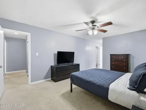 897 Pine Valley Road Jacksonville NC 28546