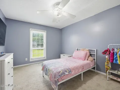 897 Pine Valley Road Jacksonville NC 28546