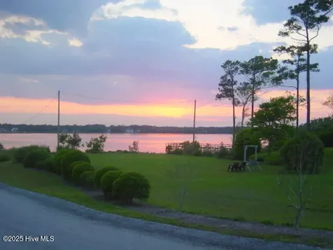 633 Pelican Circle Bolivia NC 28422