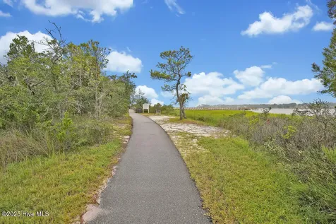 633 Pelican Circle Bolivia NC 28422