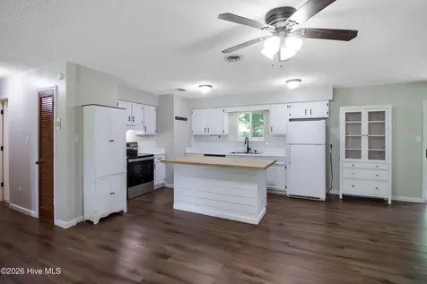 303 Walnut Creek Road Jacksonville NC 28546