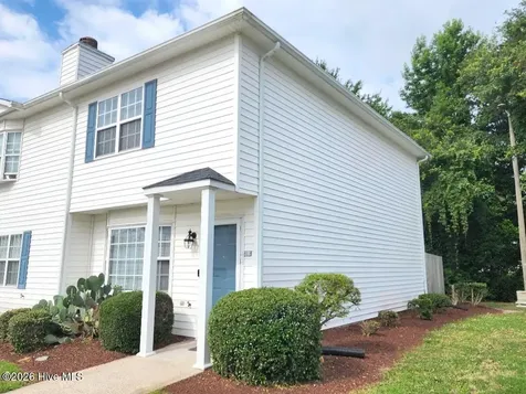 3917 Sterling Pointe Drive Winterville NC 28590