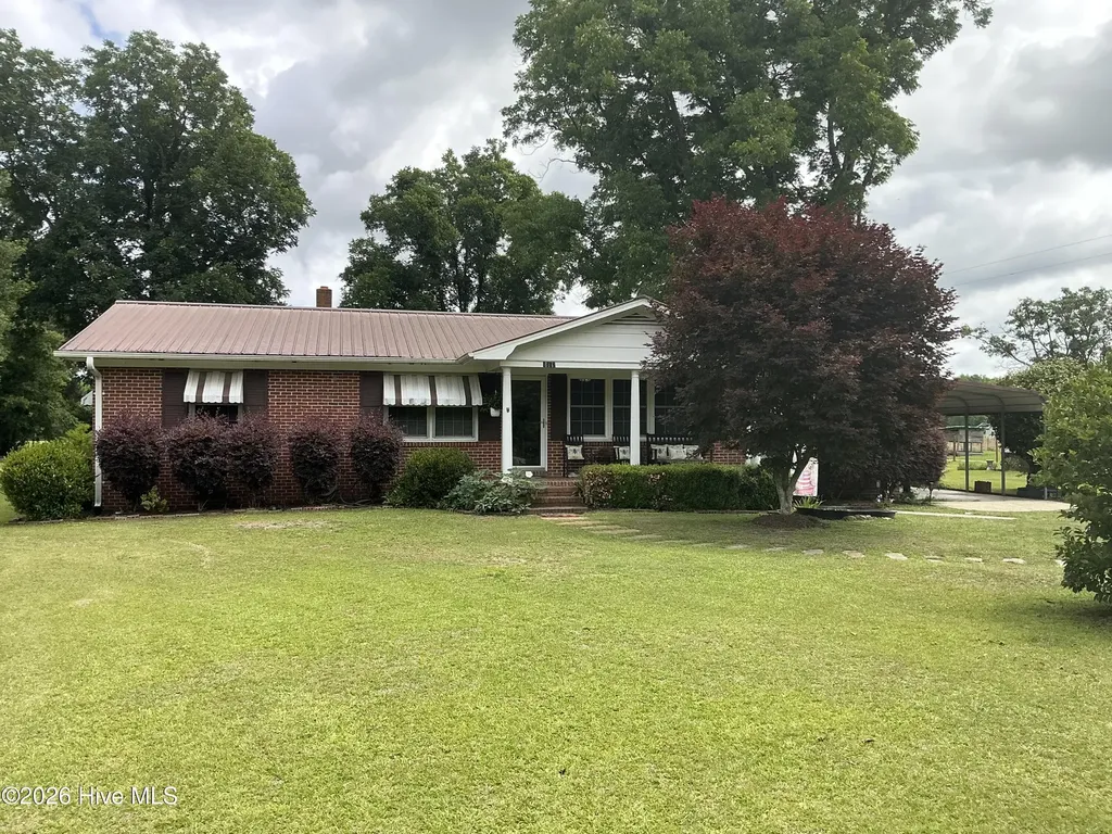 1262 Richardson Road Bladenboro NC 28320