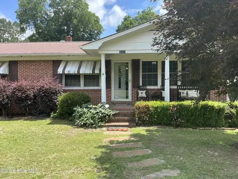 1262 Richardson Road Bladenboro NC 28320