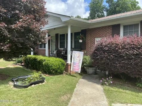 1262 Richardson Road Bladenboro NC 28320