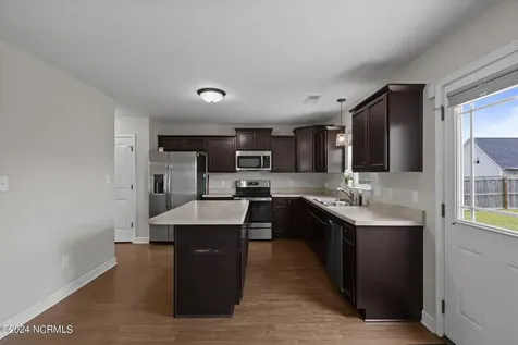 114 Bridgeport Drive Sneads Ferry NC 28460