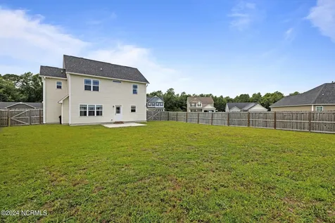 114 Bridgeport Drive Sneads Ferry NC 28460