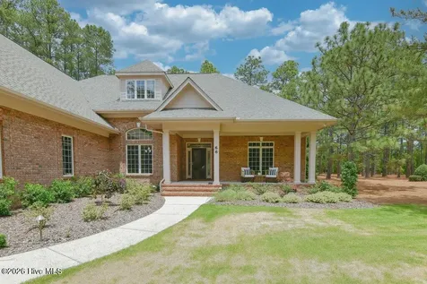 66 Glasgow Drive Pinehurst NC 28374