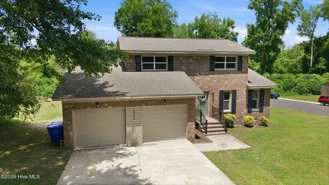 2804 Hodges Road Kinston NC 28504