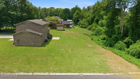 2804 Hodges Road Kinston NC 28504