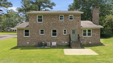 2804 Hodges Road Kinston NC 28504
