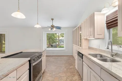 121 White Ash Drive Pine Knoll Shores NC 28512