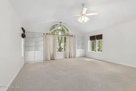 121 White Ash Drive Pine Knoll Shores NC 28512