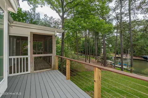 121 White Ash Drive Pine Knoll Shores NC 28512