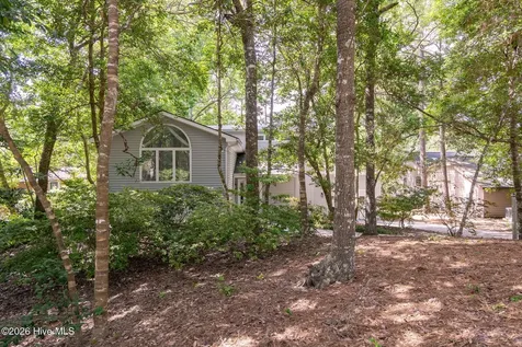 121 White Ash Drive Pine Knoll Shores NC 28512