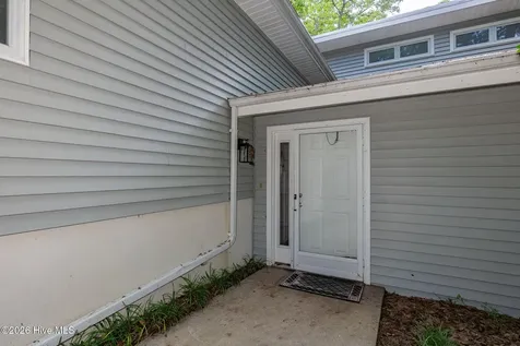 121 White Ash Drive Pine Knoll Shores NC 28512