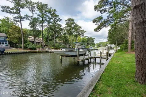 121 White Ash Drive Pine Knoll Shores NC 28512