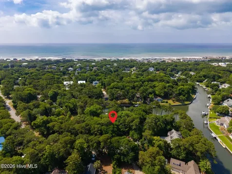121 White Ash Drive Pine Knoll Shores NC 28512