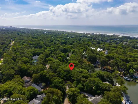121 White Ash Drive Pine Knoll Shores NC 28512