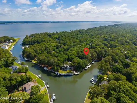 121 White Ash Drive Pine Knoll Shores NC 28512