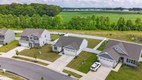3728 Goose Pond Way Elizabeth City NC 27909