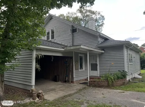 301 N Broad Street Roseboro NC 28382