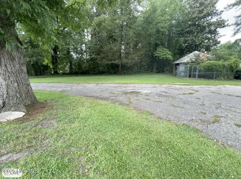 301 N Broad Street Roseboro NC 28382