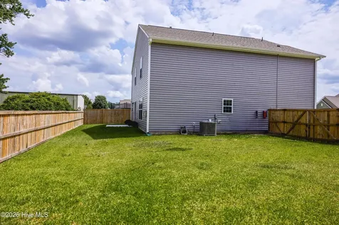 433 Ginger Drive New Bern NC 28560