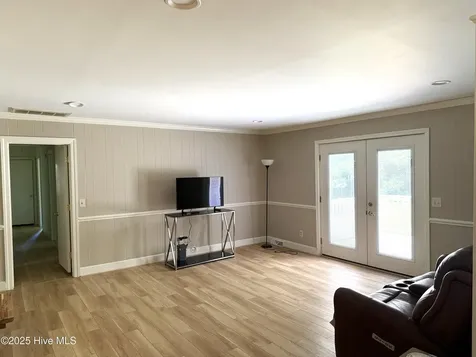 2105 Dallas Drive Kinston NC 28504