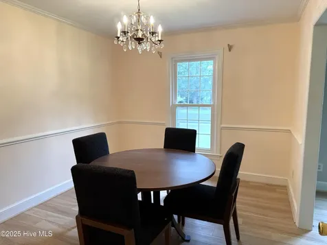 2105 Dallas Drive Kinston NC 28504